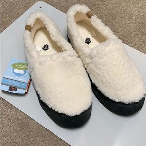 Acorn Plush Slippers